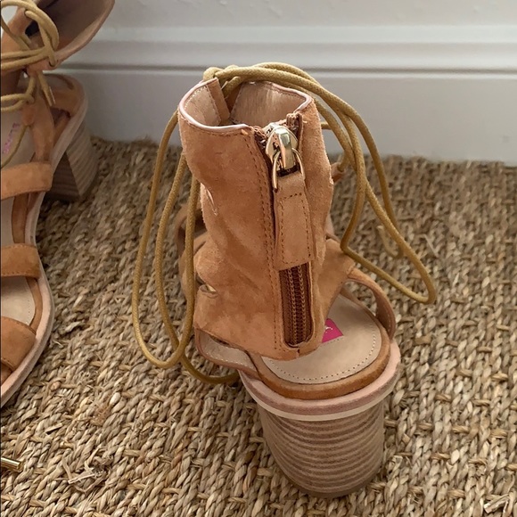 Elaine Turner Tab Suede  Sandals with a wedge - Picture 3 of 3